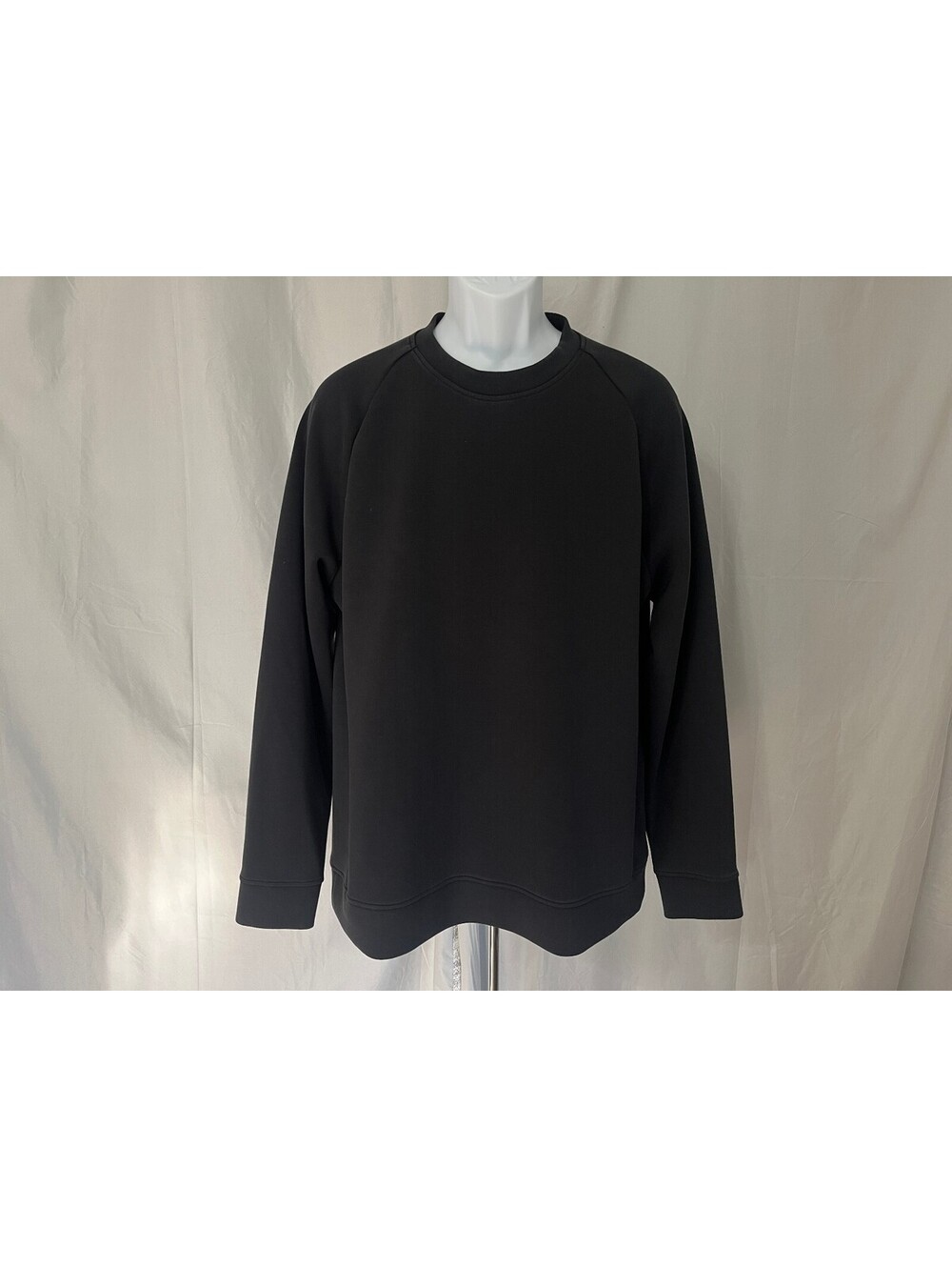 Lululemon Athletica Men's Black Crewneck Sweatshirt XL Long Sleeve EUC